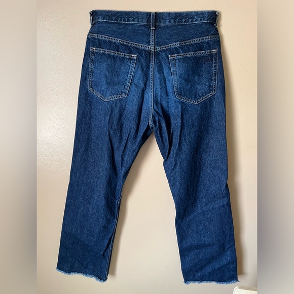 Uniqlo men’s blue jeans - Picture 2 of 2